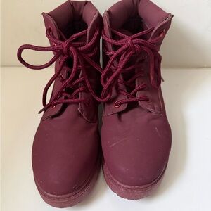 Trail River Women's Burgundy Lace-Up Boots, Size 7.